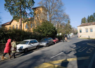 Zagrepčanin ugledao neobičnu zgradu u gradu pa upitao za pomoć: ‘Zna li netko što je’