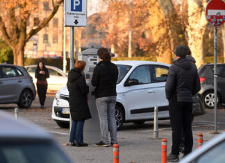 Prvi dan što je uveden, pao novi sustav naplate za parking: ‘Piše da je nemoguće, ljudi su bijesni’