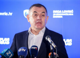 Otkud Lovriću lova za jumbo plakate: DIP kaže da nema ni otvoren račun