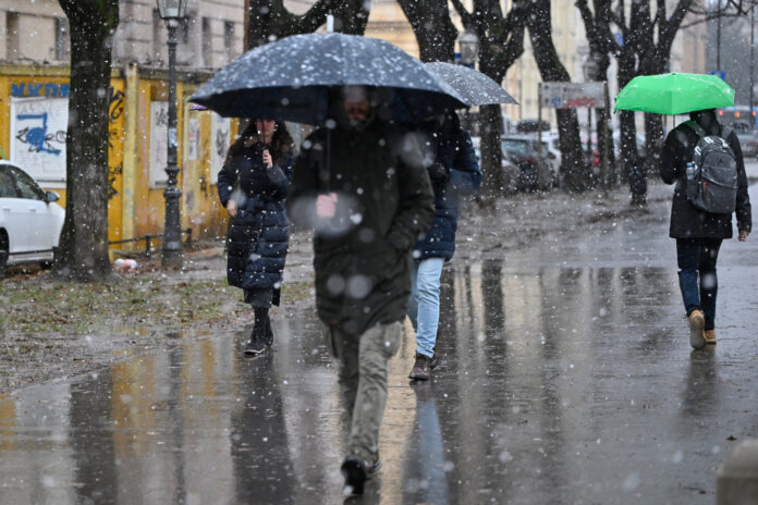 Zagreb, 10.01.2025 - Od jutros u gradu pada snijeg