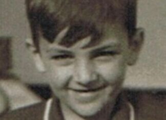 Omiljeni HRT-ov voditelj podijelio fotografiju iz djetinjstva: Možete li ga prepoznati