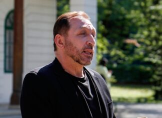 Zagrebački glumac javno zaratio s poznatim Hrvatom pa otkrio: ‘Nazvao me i počeo prijetiti’