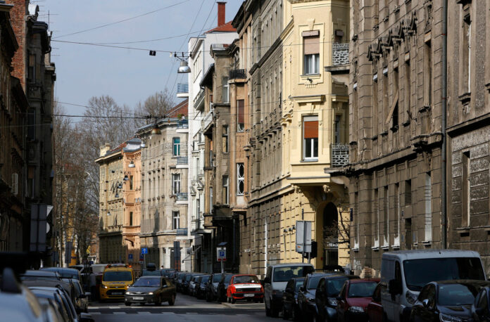 Zagreb, 23.03.2017 - Zapustena procelja zgrada u centru uskoro bi mogla biti obnovljena
