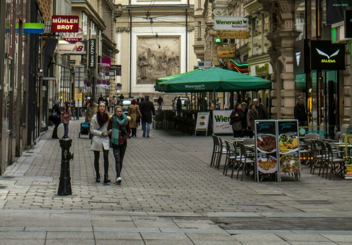 pexels-pixabay-208360