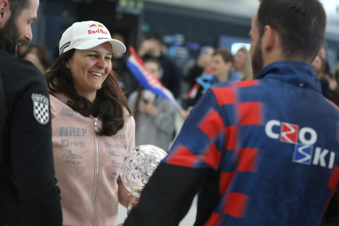 Velika Gorica, 29.03.2025 - Docek skijasice Zrinke Ljutic u zracnoj luci