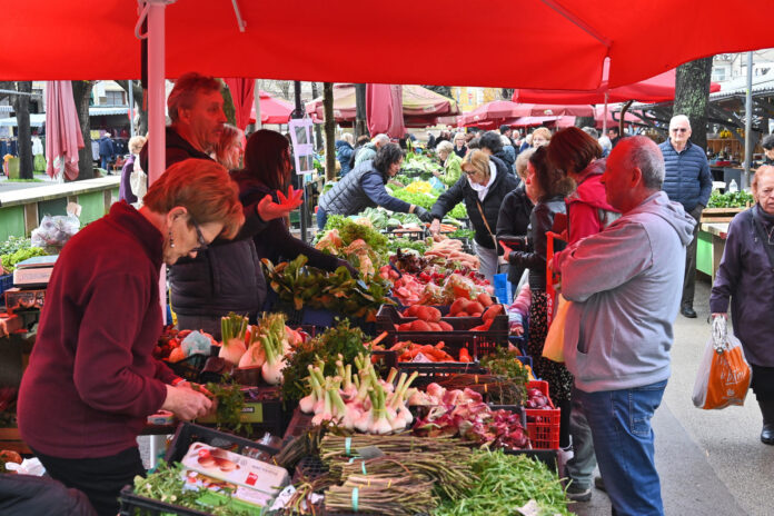 Pula, 15.03.2025 - Bogata ponuda na glavnoj gradskoj trznici