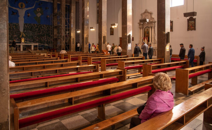 Split, 16.04.2022 - Uskrsna ispovijed u crkvi Gospe od Zdravlja