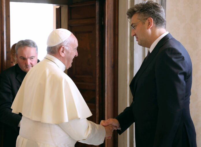 Vatikan, 07.10.2017 - Premijer Andrej Plenkovic u sluzbenom je posjetu papi Franji