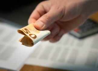 U novčaniku uvijek trebate imati presavijenu novčanicu od 50 eura: Stručnjaci objašnjavaju i zašto