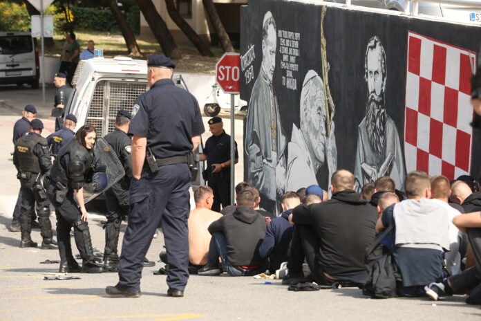 Split, 03.05.2025 - Policija privodi pripadnike Torcide i BBB-a zbog dogovorene tucnjave