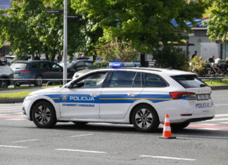 Drama u Prečkom: Žena pala s balkona, priveden muškarac