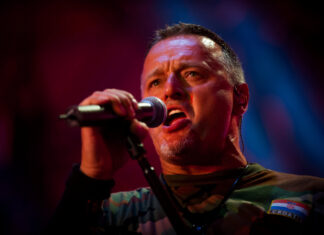 Glumac iz poznate serije za Thompsonov koncert besplatno daje smještaj: ‘Nudim dvije sobe’