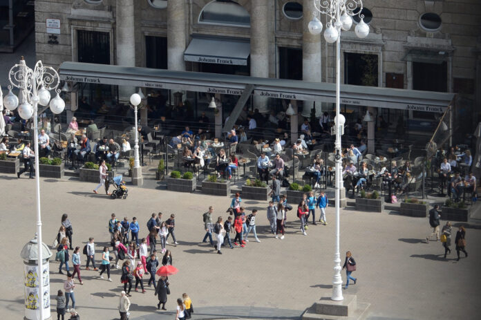 Zagreb, 22.03.2017 - Pogled na grad s nebodera u Ilici