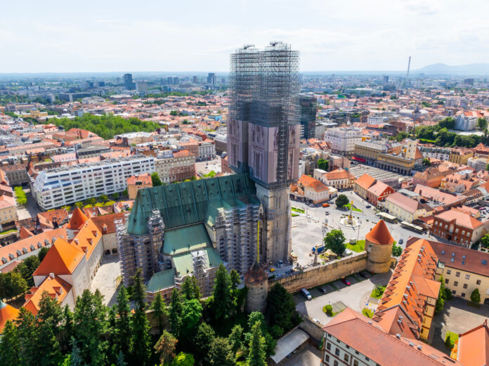 Zagreb, 04.05.2025 - Zagrebacka katedrala snimljena iz zraka