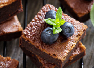 Čoko-borovnica snack pločice: Brzi desert za vruće dane