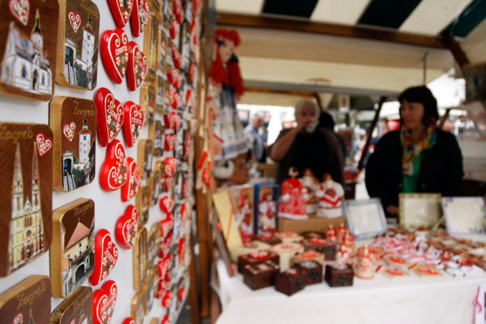 Zagreb, 02.06.2014 - Sajmom obrtnika najavljuje se Medjunarodna smotra folklora u srpnju
