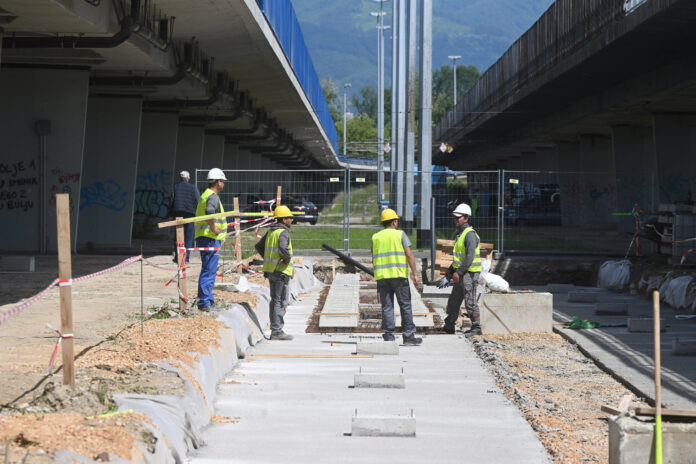 Zagreb, 27.05.2025 - Tomislav Tomasevic obisao radove na prosirenju tramvajske zone te izgradnji prometnice na Sarajevskoj cesti