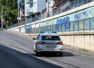 Biciklist pao preko ograde na Zagrebačku cestu: Traže se svjedoci, okolnosti nisu jasne
