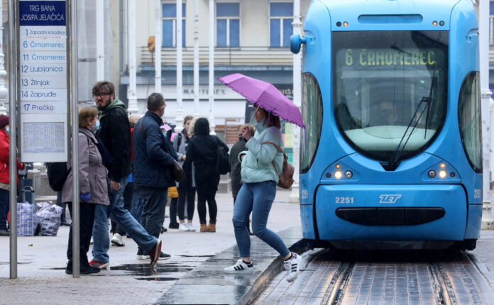 Zagreb, 27.04.2021 - Kisno i prohladno vrijeme