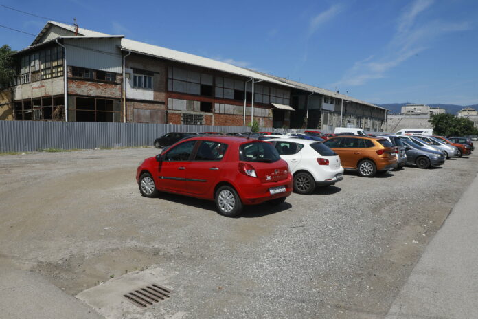Zagreb, 26.07.2024 - Radovi na Paromlinu i priprema terena za novi parking na prostoru bivse tvornice Gredelj