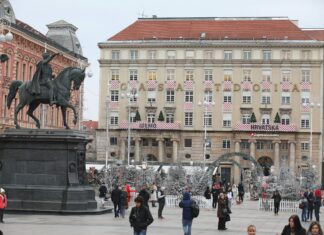 Brojni Zagrepčani ovo su jedva čekali: Na Trgu Jelačića napokon se ponovno otvara kultno mjesto