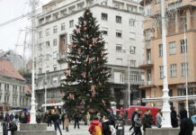 Novi udar na Božić: Omiljenu blagdansku deliciju poskupili čak 70 posto