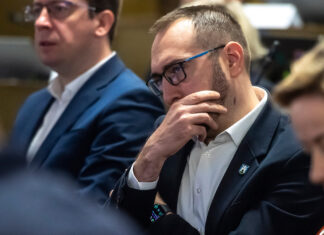 Tomašević jutros na radiju objasnio svoju izjavu o Thompsonu: ‘Neistina je da sam rekao da su fašisti’