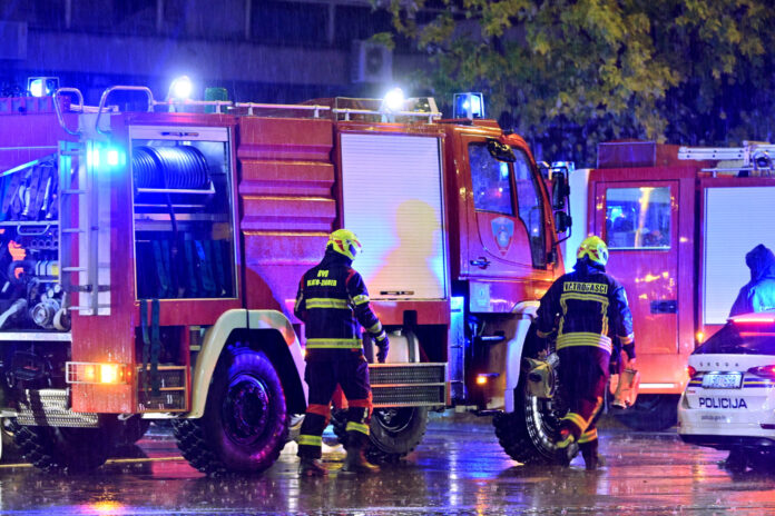 Zagreb, 18.11.2025 - Pozar na predzadnjem katu Vjesnikova nebodera