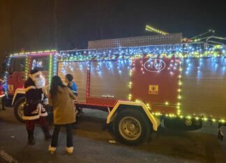 Mama snimila kako vatrogasci u zagrebačkoj Dubravi uveseljavaju klince: ‘Ja sam ostala paf’