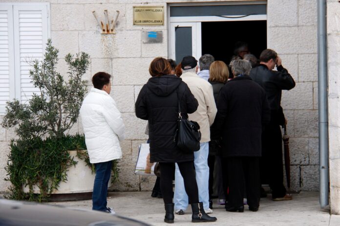 bozicnice_umirovljenici2-16 (1)