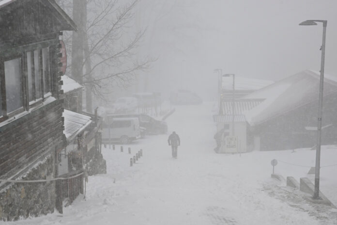 Zagreb, 14.02.2025 - Najavljena promjena vremena donijela je snijeg na Medvednicu