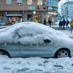 Ovo je najbrži trik za čišćenje leda s auta: ‘Samo ih poprskaš ovim i gotovo’